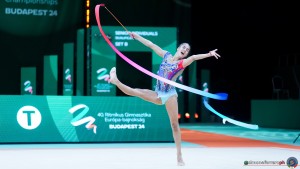 raffaeli sofia ita sfe05804 copia simone ferraro ph